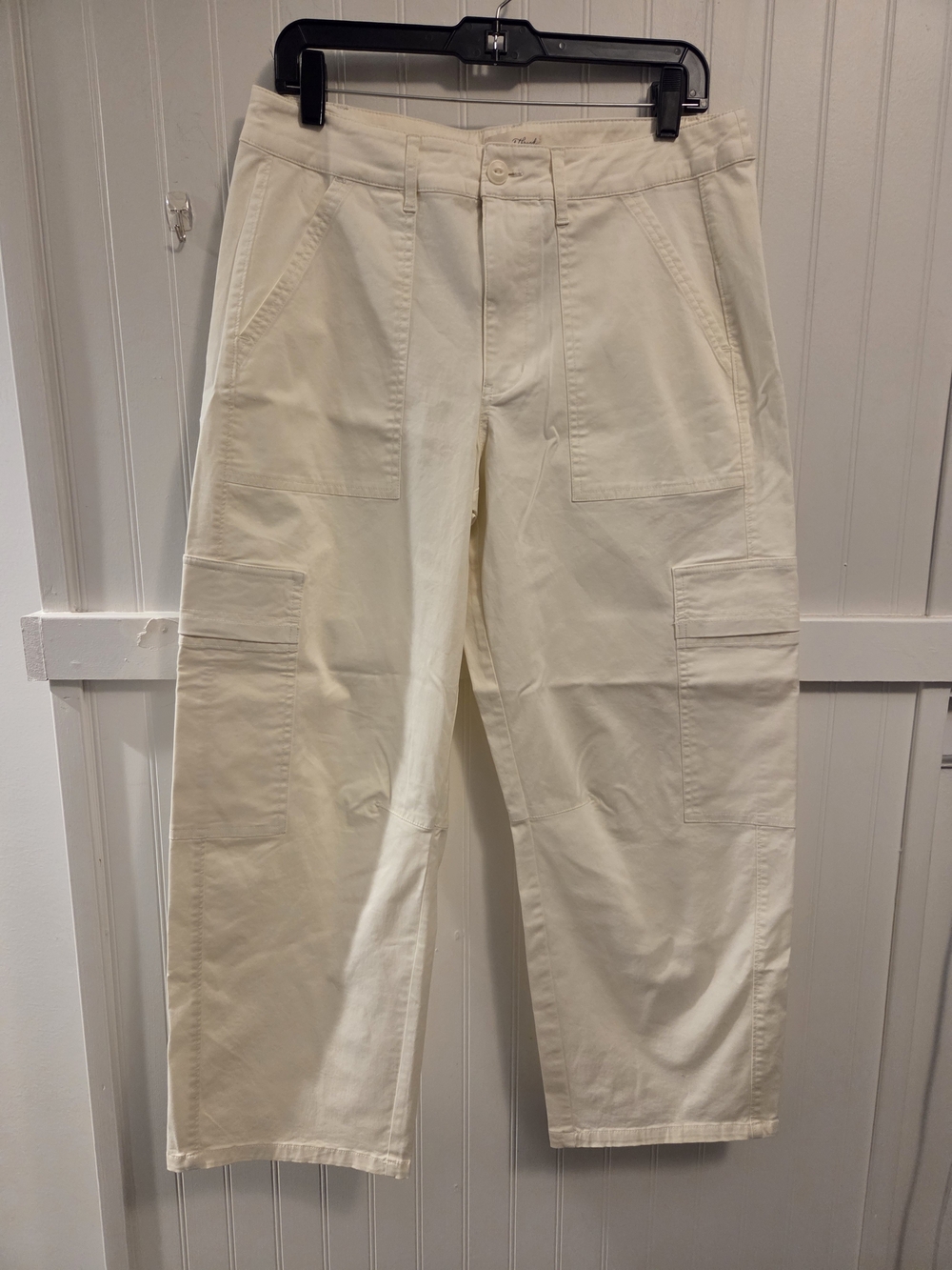 Universal Thread Cream Barrel  Leg Cargo Pants, Mid-rise, Cotton Blend.